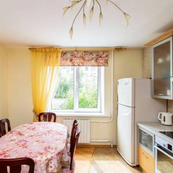 Продается Многокомнатная квартира, 106,5 м²