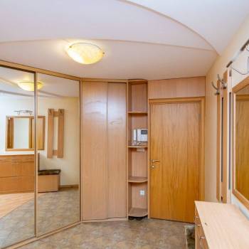 Продается Многокомнатная квартира, 106,5 м²