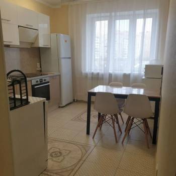 Сдается 2-х комнатная квартира, 59,5 м²
