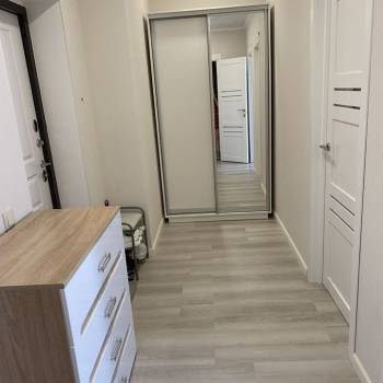 Продается 1-комнатная квартира, 38 м²