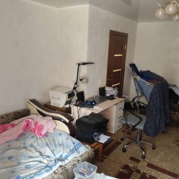 Продается 1-комнатная квартира, 42 м²