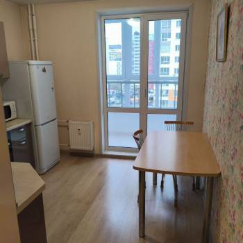 Сдается 1-комнатная квартира, 40 м²