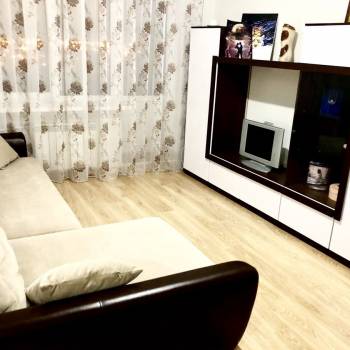 Сдается 1-комнатная квартира, 42 м²