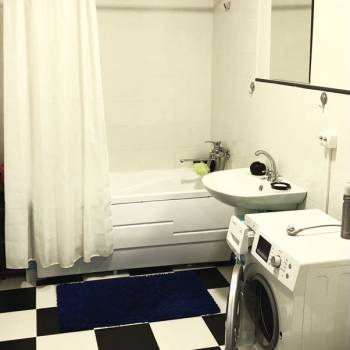 Сдается 1-комнатная квартира, 42 м²
