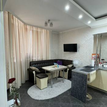 Продается 1-комнатная квартира, 52 м²