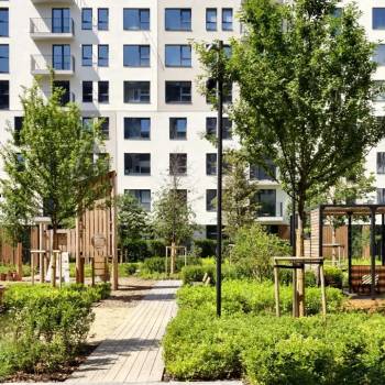 Продается 1-комнатная квартира, 56 м²