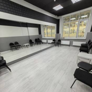 Сдается Нежилое помещение, 140 м²